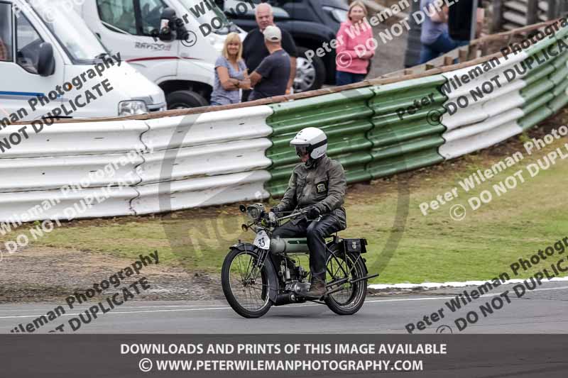 Vintage motorcycle club;eventdigitalimages;mallory park;mallory park trackday photographs;no limits trackdays;peter wileman photography;trackday digital images;trackday photos;vmcc festival 1000 bikes photographs